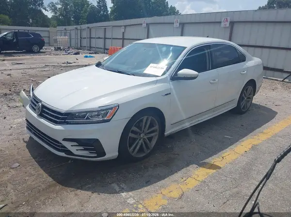1VWDT7A32HC053607 2017 VOLKSWAGEN PASSAT - Image 2