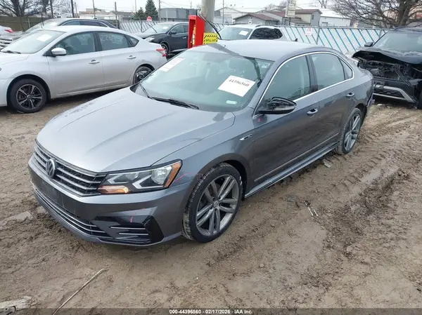 1VWDT7A32HC056376 2017 VOLKSWAGEN PASSAT - Image 2