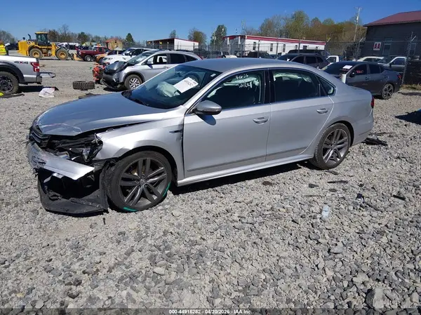 1VWDT7A32HC058340 2017 VOLKSWAGEN PASSAT - Image 2
