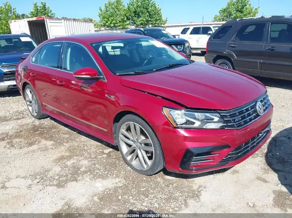 1VWDT7A32HC060072 2017 VOLKSWAGEN PASSAT - Image 1