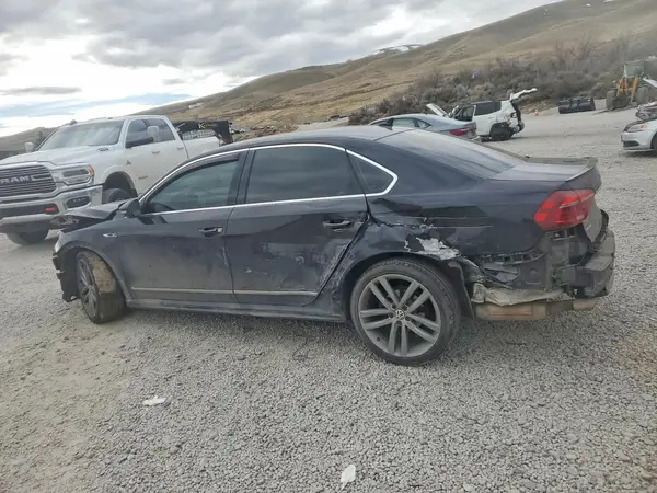 1VWDT7A32HC060623 2017 VOLKSWAGEN PASSAT - Image 2