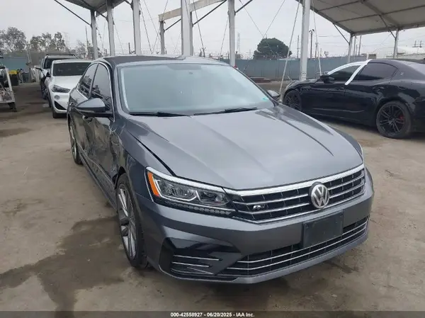 1VWDT7A32HC063344 2017 VOLKSWAGEN PASSAT - Image 1