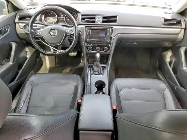 1VWDT7A32HC064266 2017 VOLKSWAGEN PASSAT - Image 8