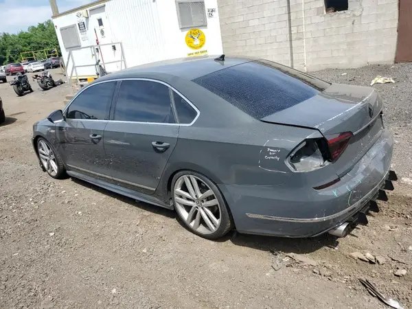 1VWDT7A32HC065529 2017 VOLKSWAGEN PASSAT - Image 2