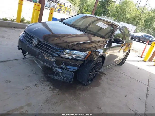 1VWDT7A32HC068592 2017 VOLKSWAGEN PASSAT - Image 2