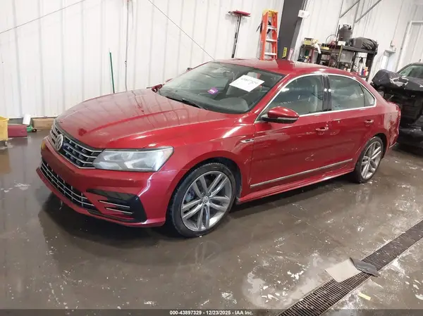 1VWDT7A32HC071461 2017 VOLKSWAGEN PASSAT - Image 2