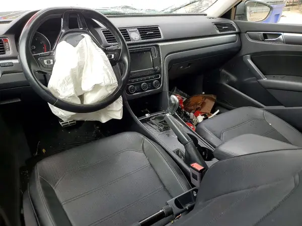 1VWDT7A32HC076398 2017 VOLKSWAGEN PASSAT - Image 8