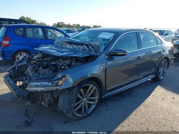 1VWDT7A32HC081665 2017 VOLKSWAGEN PASSAT - Image 2