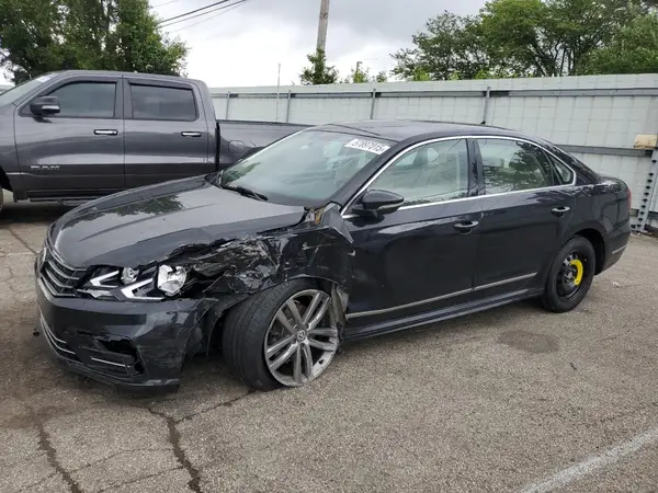 1VWDT7A32HC082508 2017 VOLKSWAGEN PASSAT - Image 1