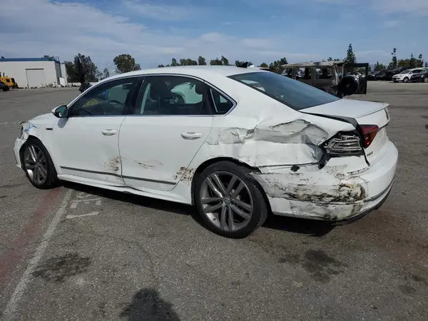 1VWDT7A33HC005677 2017 VOLKSWAGEN PASSAT - Image 2
