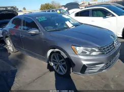 1VWDT7A33HC010989 2017 VOLKSWAGEN PASSAT
