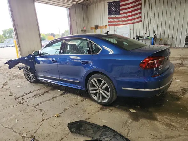 1VWDT7A33HC010992 2017 VOLKSWAGEN PASSAT - Image 2