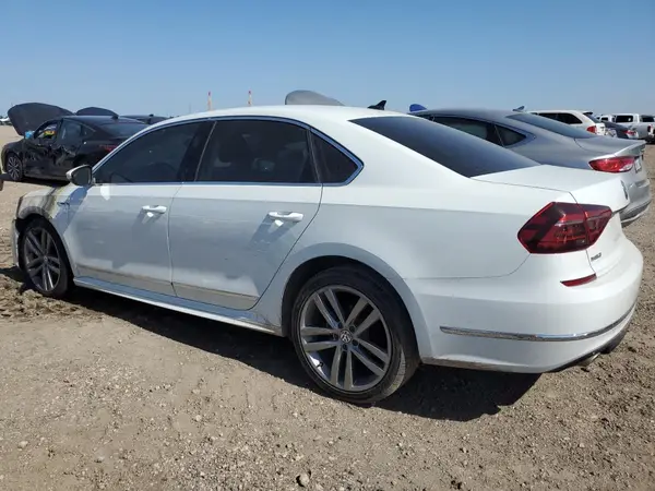 1VWDT7A33HC017067 2017 VOLKSWAGEN PASSAT - Image 2