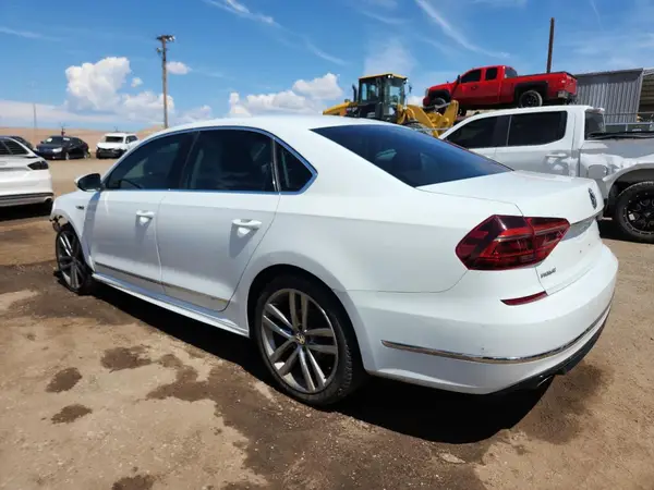 1VWDT7A33HC017750 2017 VOLKSWAGEN PASSAT - Image 2