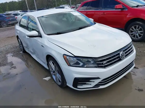 1VWDT7A33HC019966 2017 VOLKSWAGEN PASSAT - Image 1