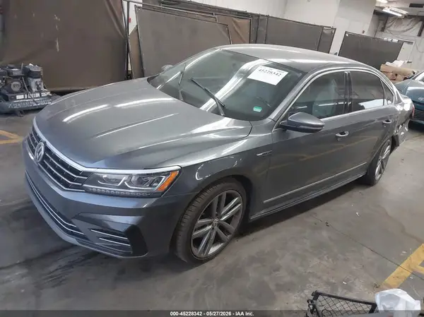 1VWDT7A33HC042390 2017 VOLKSWAGEN PASSAT - Image 2