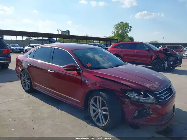 1VWDT7A33HC046987 2017 VOLKSWAGEN PASSAT - Image 1