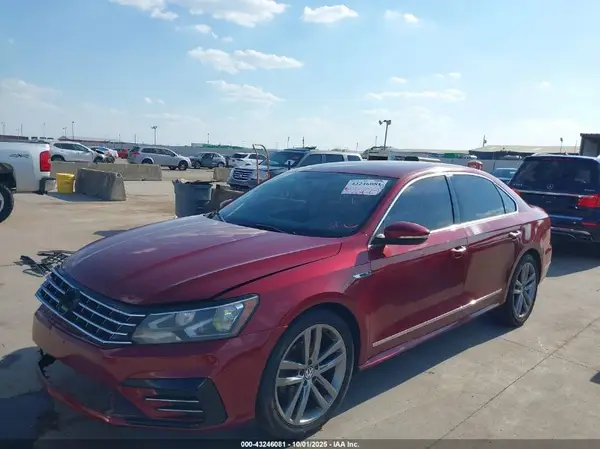 1VWDT7A33HC046987 2017 VOLKSWAGEN PASSAT - Image 2
