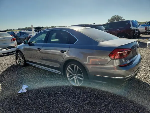 1VWDT7A33HC054653 2017 VOLKSWAGEN PASSAT - Image 2