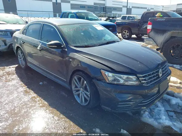 1VWDT7A33HC055267 2017 VOLKSWAGEN PASSAT - Image 1