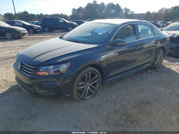 1VWDT7A33HC061263 2017 VOLKSWAGEN PASSAT - Image 2
