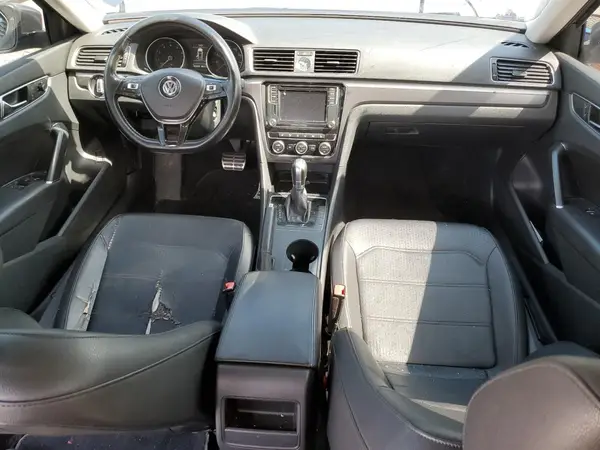 1VWDT7A33HC065989 2017 VOLKSWAGEN PASSAT - Image 8