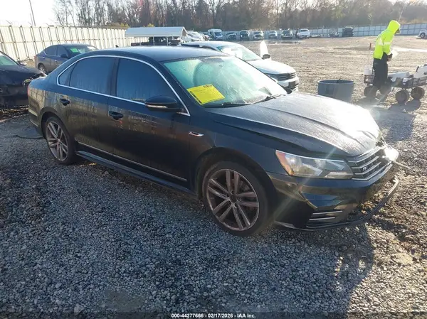 1VWDT7A33HC066060 2017 VOLKSWAGEN PASSAT - Image 1