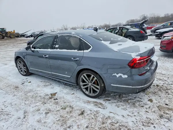 1VWDT7A33HC067015 2017 VOLKSWAGEN PASSAT - Image 2