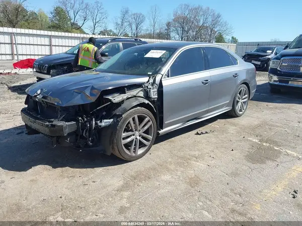 1VWDT7A33HC071288 2017 VOLKSWAGEN PASSAT - Image 2