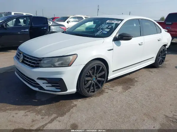 1VWDT7A33HC071503 2017 VOLKSWAGEN PASSAT - Image 2