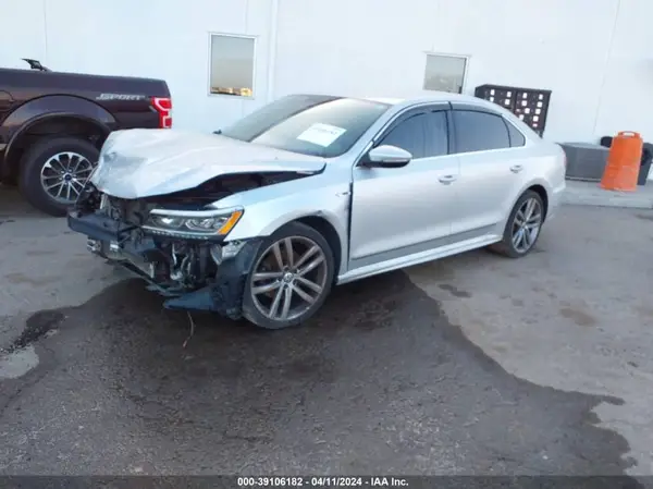1VWDT7A33HC078077 2017 VOLKSWAGEN PASSAT - Image 2