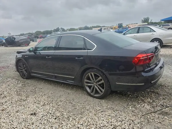 1VWDT7A33HC080735 2017 VOLKSWAGEN PASSAT - Image 2