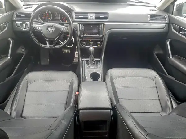 1VWDT7A33HC080735 2017 VOLKSWAGEN PASSAT - Image 8