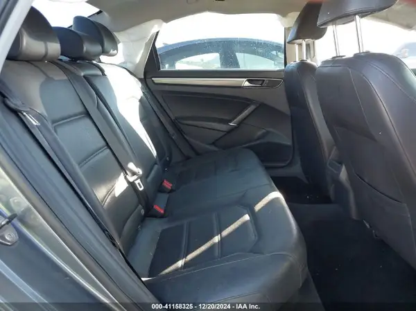 1VWDT7A33HC080928 2017 VOLKSWAGEN PASSAT - Image 8