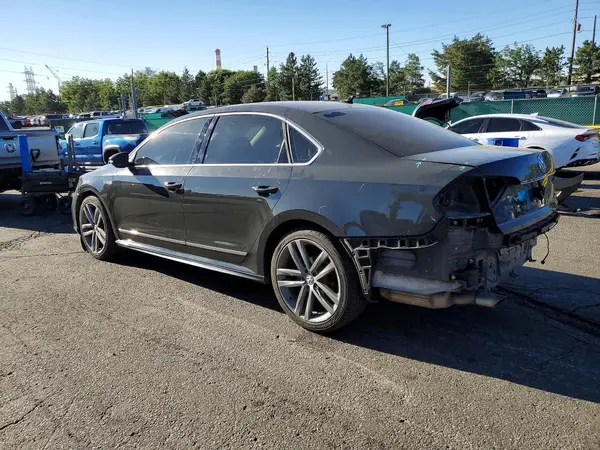 1VWDT7A33HC082484 2017 VOLKSWAGEN PASSAT - Image 2