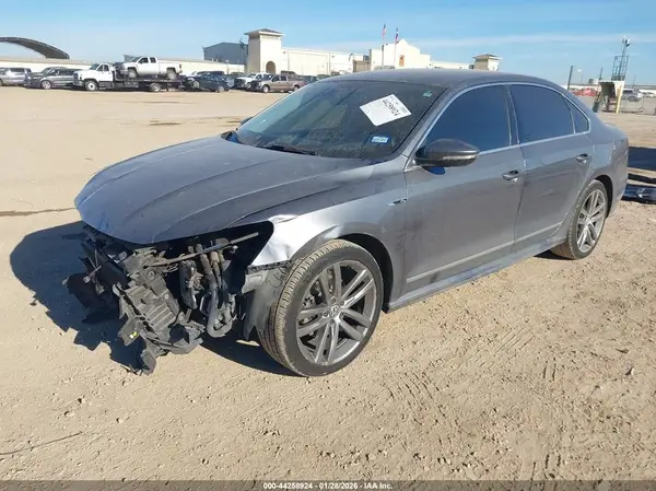 1VWDT7A33HC086339 2017 VOLKSWAGEN PASSAT - Image 2