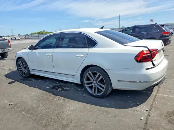 1VWDT7A34HC014971 2017 VOLKSWAGEN PASSAT - Image 2
