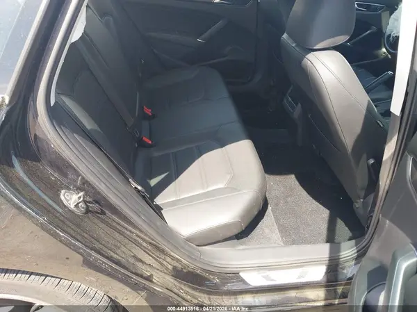 1VWDT7A34HC033228 2017 VOLKSWAGEN PASSAT - Image 8