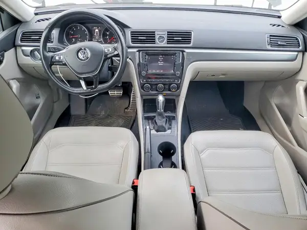 1VWDT7A34HC035609 2017 VOLKSWAGEN PASSAT - Image 8