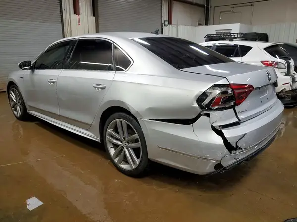 1VWDT7A34HC043967 2017 VOLKSWAGEN PASSAT - Image 2