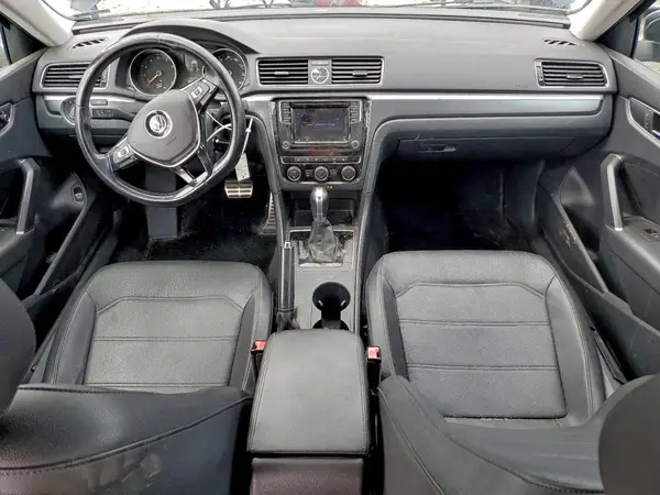 1VWDT7A34HC052216 2017 VOLKSWAGEN PASSAT - Image 8
