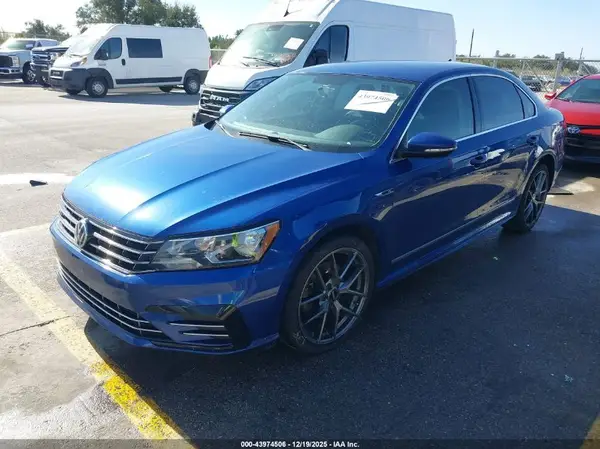 1VWDT7A34HC056668 2017 VOLKSWAGEN PASSAT - Image 2