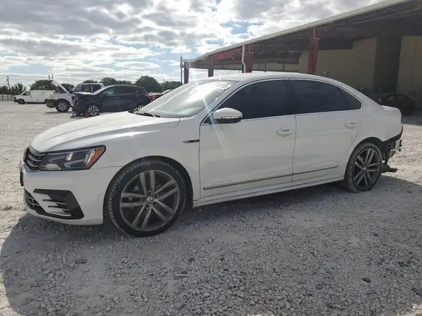 1VWDT7A34HC064432 2017 VOLKSWAGEN PASSAT - Image 1