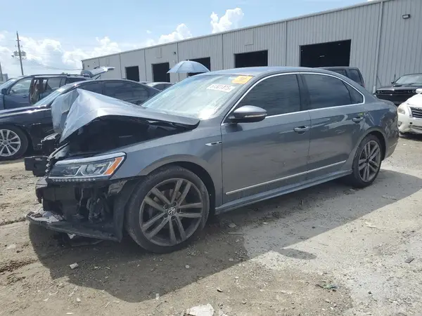 1VWDT7A34HC065550 2017 VOLKSWAGEN PASSAT - Image 1
