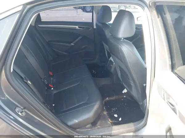 1VWDT7A34HC069081 2017 VOLKSWAGEN PASSAT - Image 8