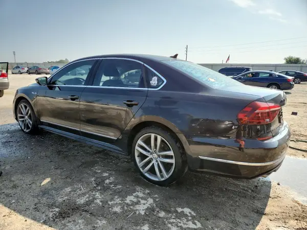 1VWDT7A34HC078864 2017 VOLKSWAGEN PASSAT - Image 2