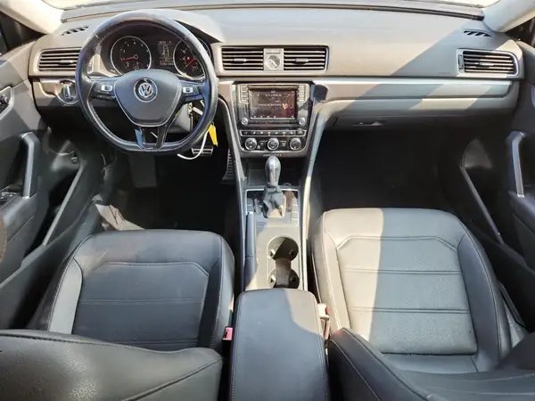1VWDT7A34HC078864 2017 VOLKSWAGEN PASSAT - Image 8