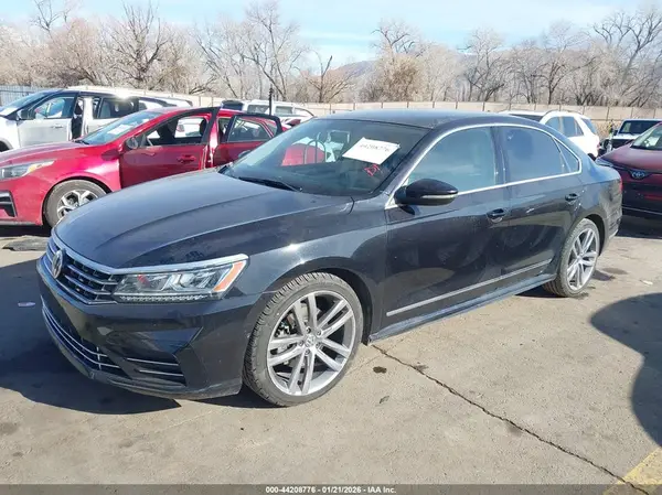 1VWDT7A34HC079089 2017 VOLKSWAGEN PASSAT - Image 2
