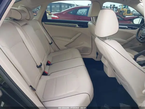 1VWDT7A34HC080548 2017 VOLKSWAGEN PASSAT - Image 8