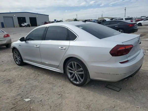 1VWDT7A34HC083286 2017 VOLKSWAGEN PASSAT - Image 2